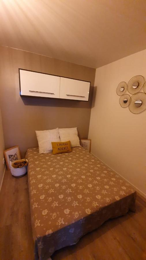 Cosy T2 Refait A Neuf Climatise, Vue Avec Terrasse Et Jardin, Wifi Piscine Tennis Et Parking Apartment *