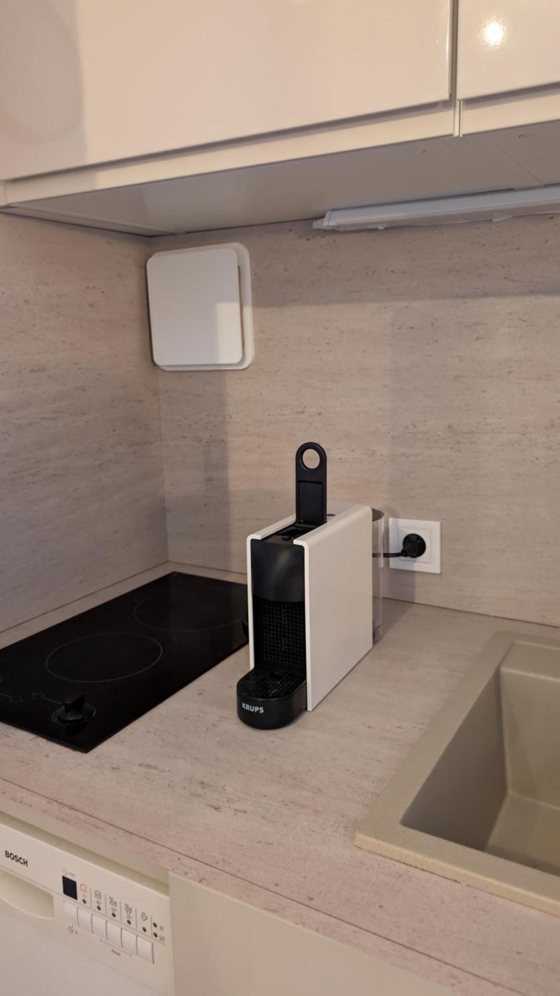 Cosy T2 Refait A Neuf Climatise, Vue Avec Terrasse Et Jardin, Wifi Piscine Tennis Et Parking Apartment Sete